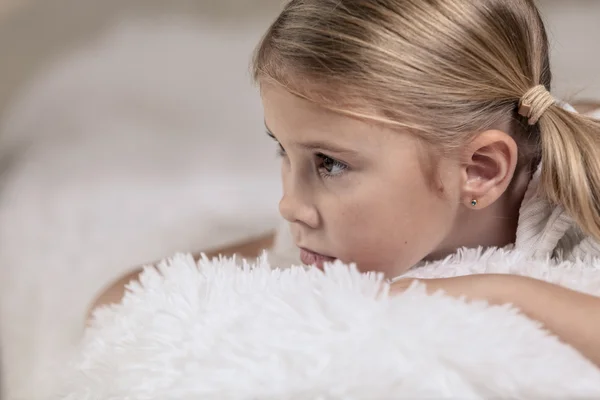 Portrait of sad child — Stock Photo, Image