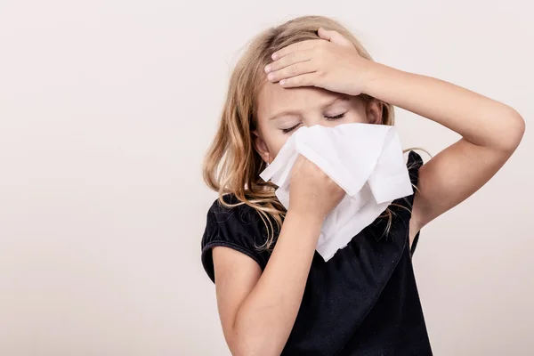 Portrait of a sick little girl — Stock Photo, Image