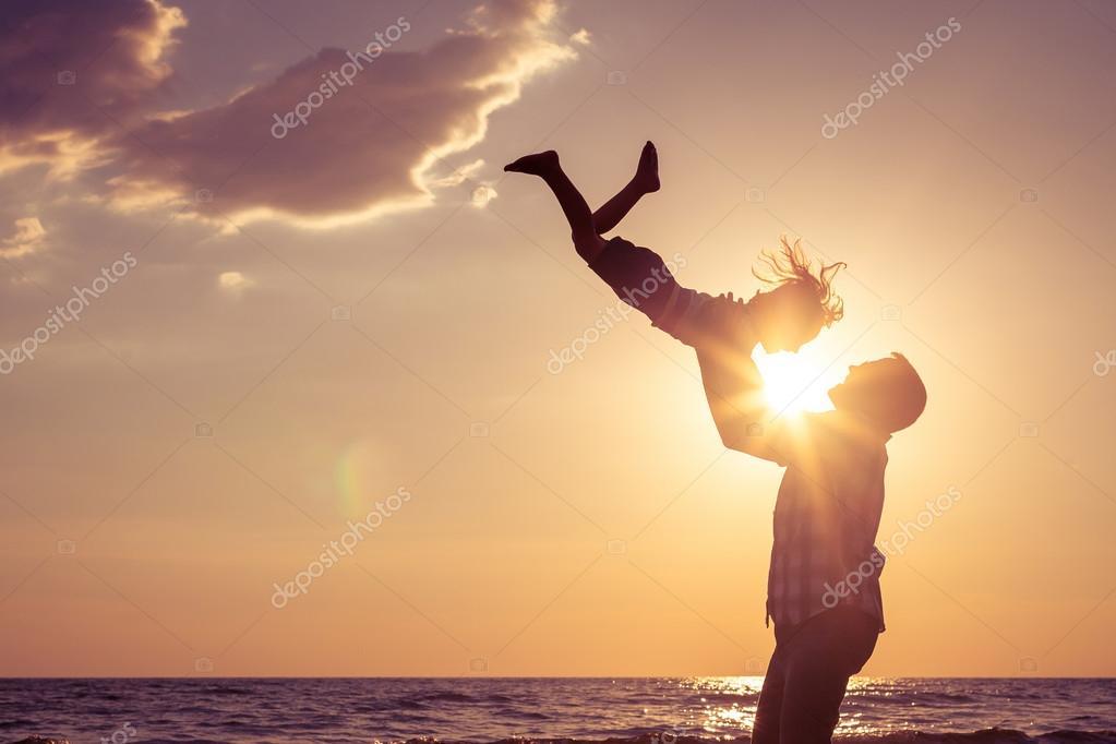 Fotos De Silueta De Padre E Hijo De Stock Silueta De Padre E Hijo Imagenes Libres De Derechos Depositphotos Fotos De Silueta De Padre E Hijo De Stock Silueta De Padre E Hijo Imagenes Libres De Derechos Depositphotos