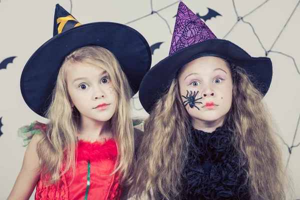 Bambini felici sulla festa di Halloween — Foto Stock