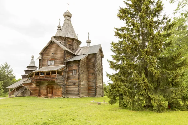 Ruské dřevěné architektury. — Stock fotografie