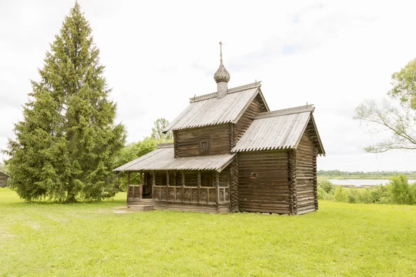 Ruské dřevěné architektury. — Stock fotografie