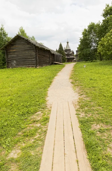 Russische Holzarchitektur. — Stockfoto