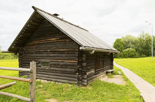 Russische Holzarchitektur. — Stockfoto