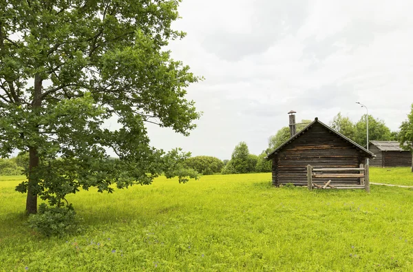 Russische Holzarchitektur. — Stockfoto