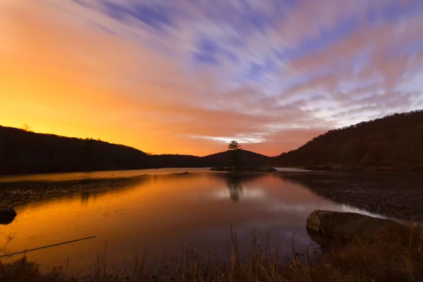 夕暮れの秋の風景. — ストック写真