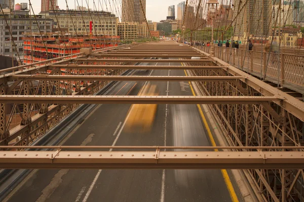Blick auf die Brücke von Brooklyn. — Stockfoto