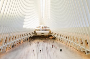 Yuvarlak pencere ulaşım merkezi.