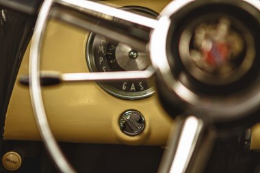 eski klasik otomobil