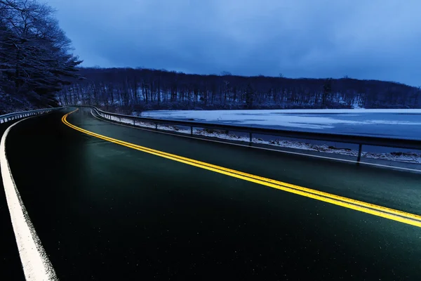 Estrada de inverno. — Fotografia de Stock