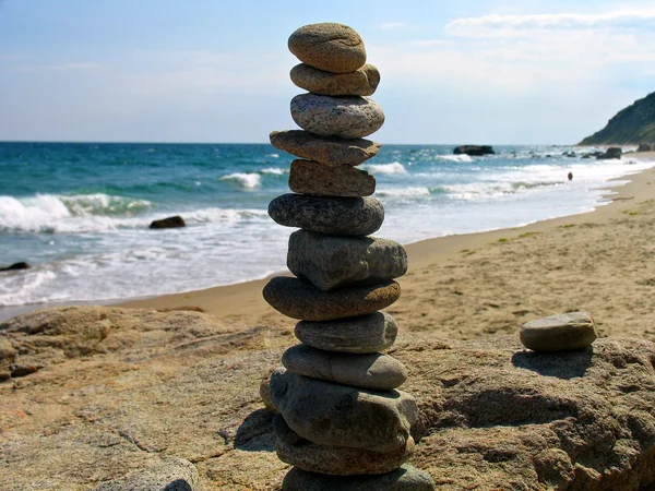 Rocky shore. — Stock Photo, Image