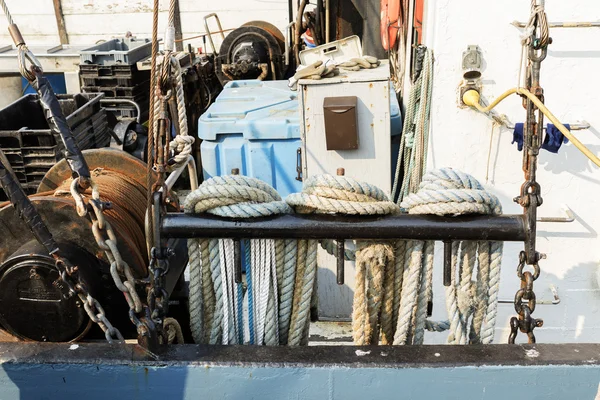 Kommersiellt fiske båtutrustning. — Stockfoto