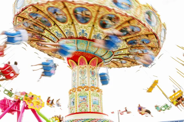 Colorido alegre-go-round . — Fotografia de Stock