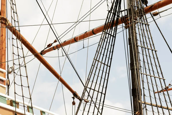 Rigging sulla nave alta . — Foto Stock