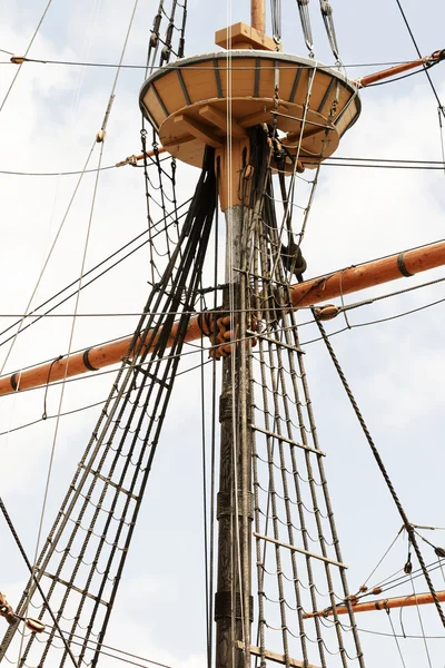 Takelage auf dem Großsegler. — Stockfoto