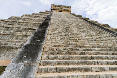 Chichen Itza Maya Harabeleri