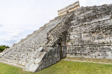 Chichen Itza Maya Harabeleri