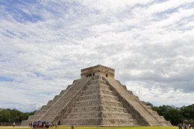 Chichen Itza Maya Harabeleri