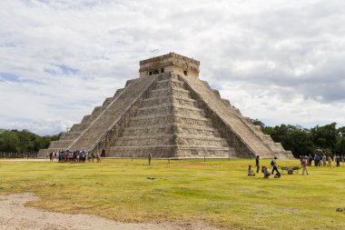 Chichen Itza Maya Harabeleri