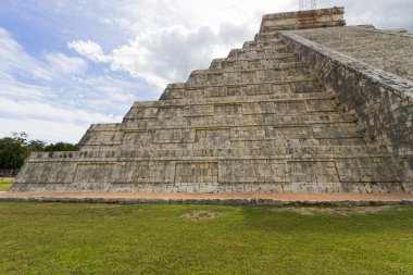 Chichen Itza Maya Harabeleri