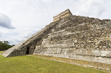 Chichen Itza Maya Harabeleri