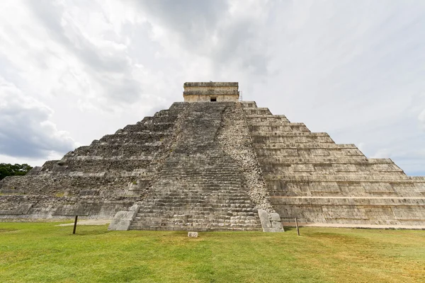 Чиченська іца майя руїни — стокове фото