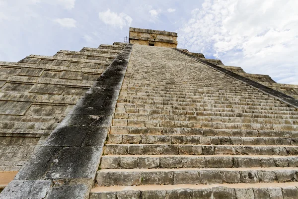 Chichen Itza maja romok — Stock Fotó