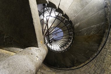 Katedral içinde merdiven.