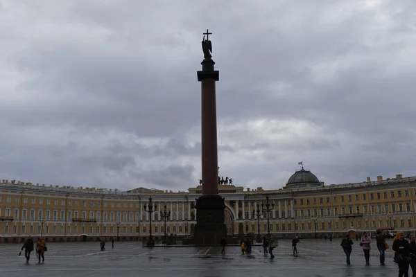 Alexander-Säule, heiliger petersburg — Stockfoto