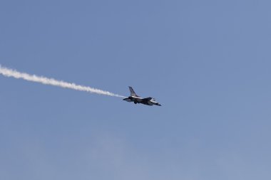 Hava Kuvvetleri Thunderbirds takım stunts gerçekleştirmek