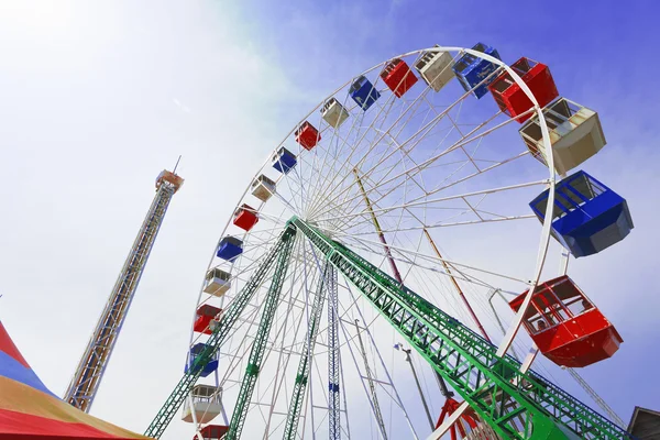 Amusement park ride. — Stock Photo, Image