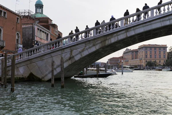 Gatan utsikt över Venedig i Italien — Stockfoto