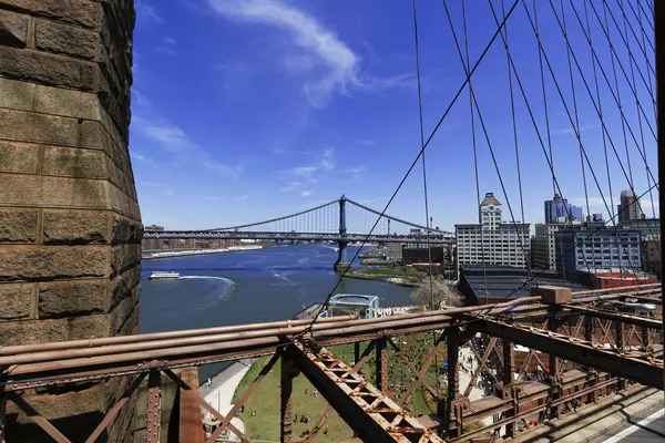 Ponte de Brooklyn na cidade de Nova Iorque — Fotografia de Stock