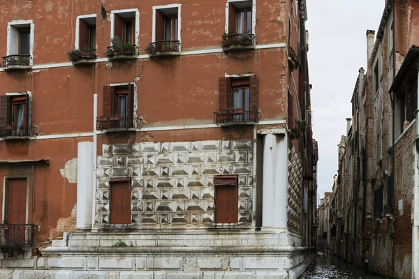 Straßenansichten von Venedig in Italien — Stockfoto