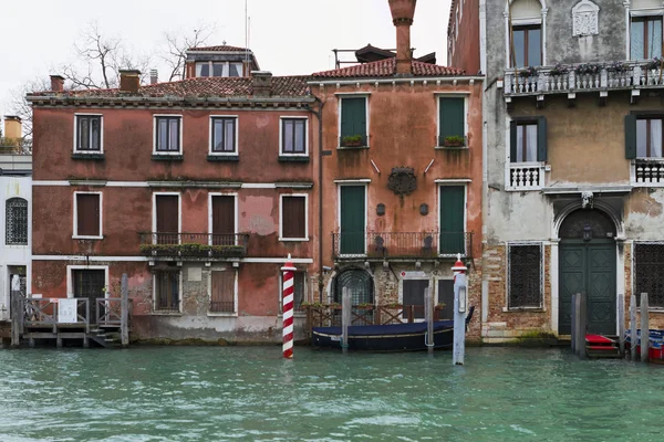 Vistas a la calle de Venecia en Italia — Foto de Stock