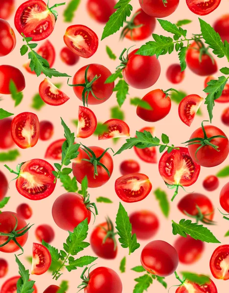 Concept Alimentaire Créatif Modèle Tomates Tomates Rouges Mûres Juteuses Volantes — Photo