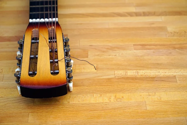 Instrumental wooden guitar close up — Stock Photo, Image