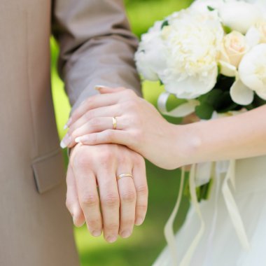 Gelin ve Damadın Elleri 