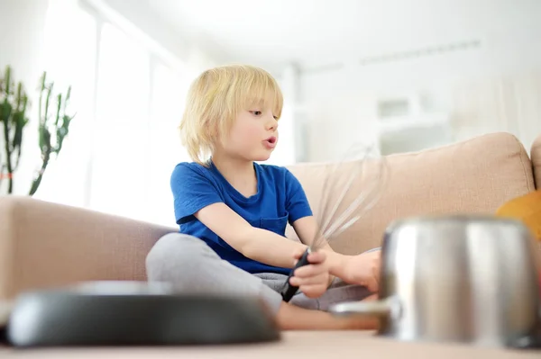 Mischievous Preschooler Boy Play Music Using Kitchen Tools Utensils Home — Stock Photo, Image