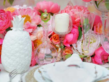 Düğün için küme tablo 