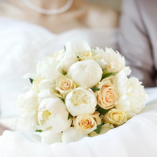 Bouquet de fleurs de mariage — Photo