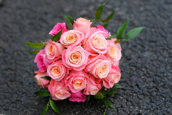 Bonito buquê de flores de casamento — Fotografia de Stock