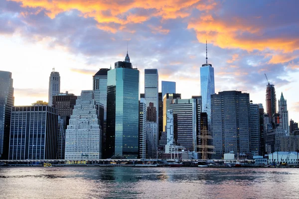 Panorama při západu slunce panorama New Yorku manhattan — Stock fotografie