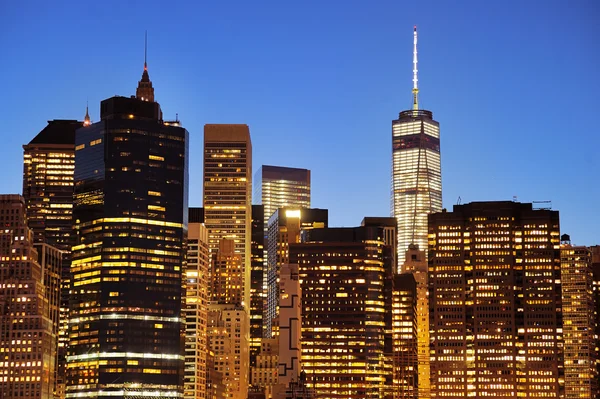 New York City Manhattan belvárosának városképe éjszaka — Stock Fotó