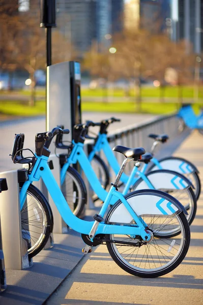 Alquiler de bicicletas de ciudad en Chicago — Foto de Stock