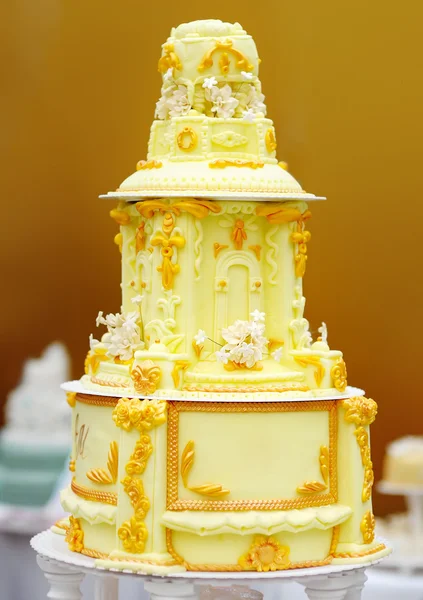 Delicioso bolo de casamento — Fotografia de Stock