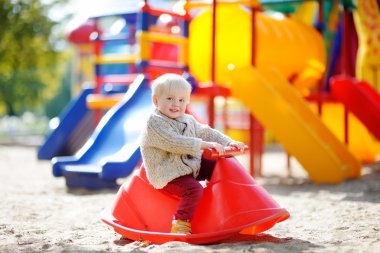 Yürümeye başlayan Çocuk Bahçesi