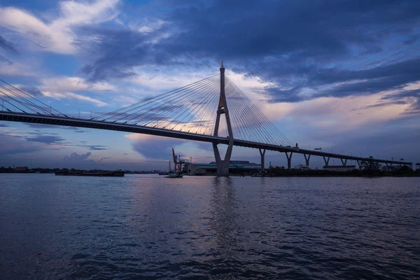 Puente del crepúsculo — Foto de Stock