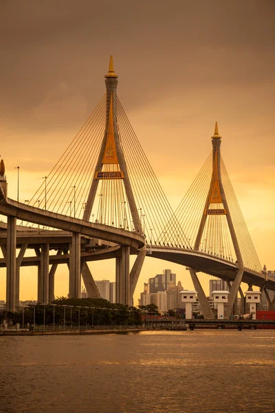 Twilight brug — Stockfoto