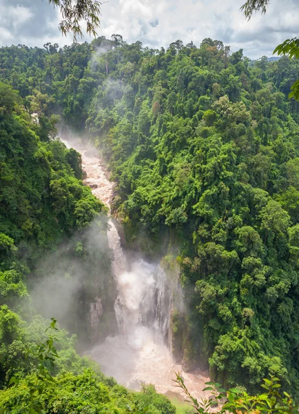 Haew Narok vattenfall — Stockfoto